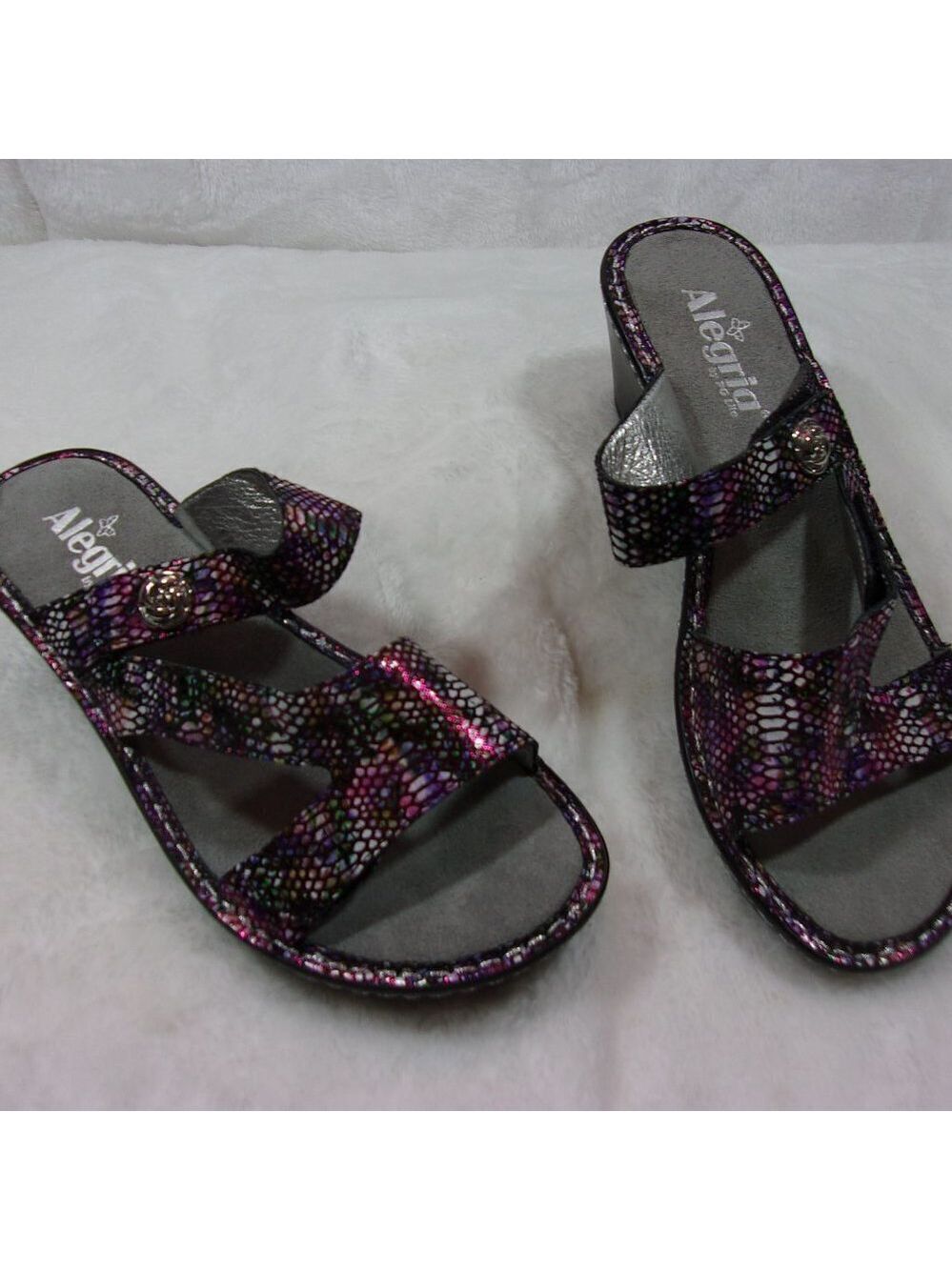 Alegria Loti Wedge Sandal | Size 38 | Metallic Purple Pink Snakeskin Leather